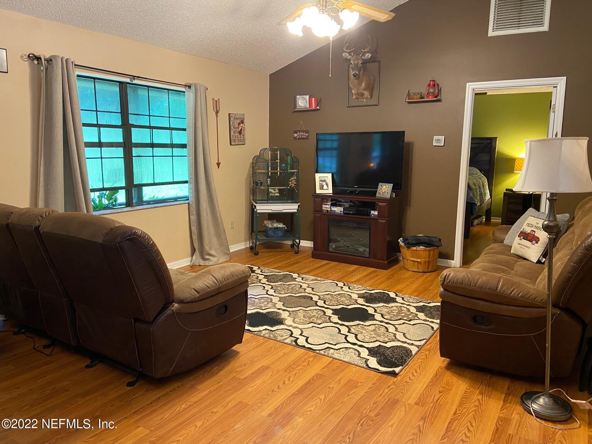 134 Savel Road Florahome, FL 32140 - Photo 3 of 14 IMG_7049