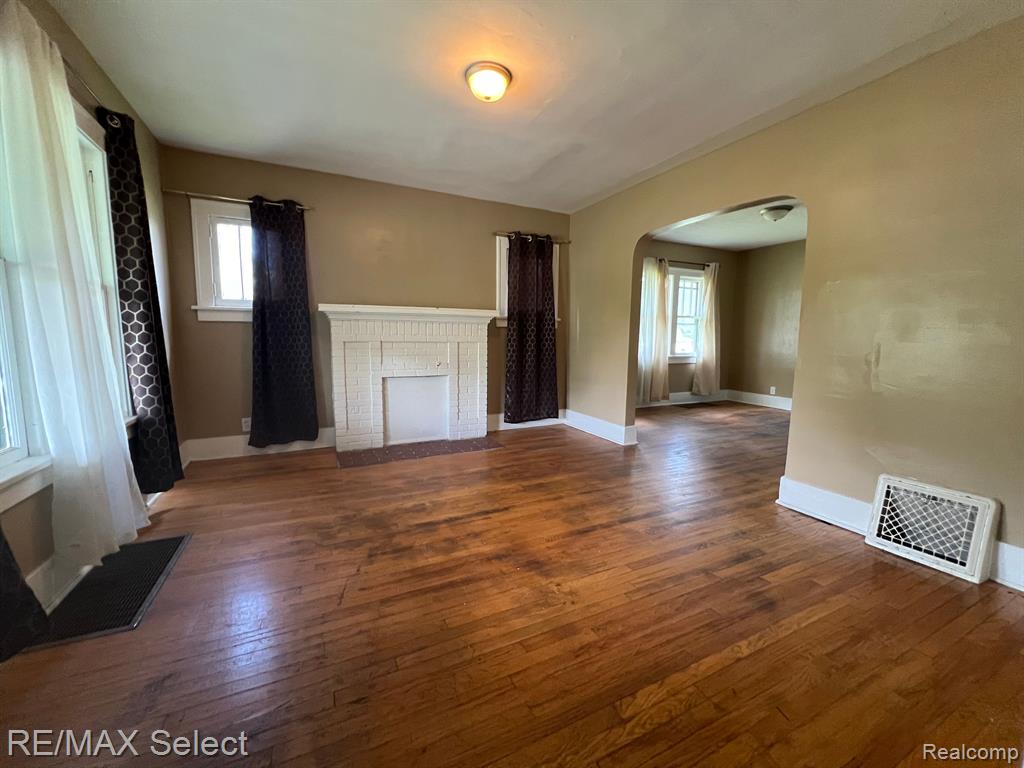 722 Perry Street Flint, MI 48504 - Photo 10 of 21 Gallery Image 10
