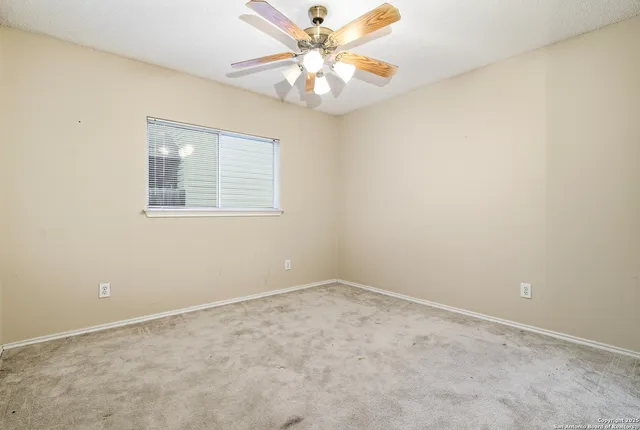 $200,000 | 9855 Foxmoor Creek, San Antonio, TX 78245