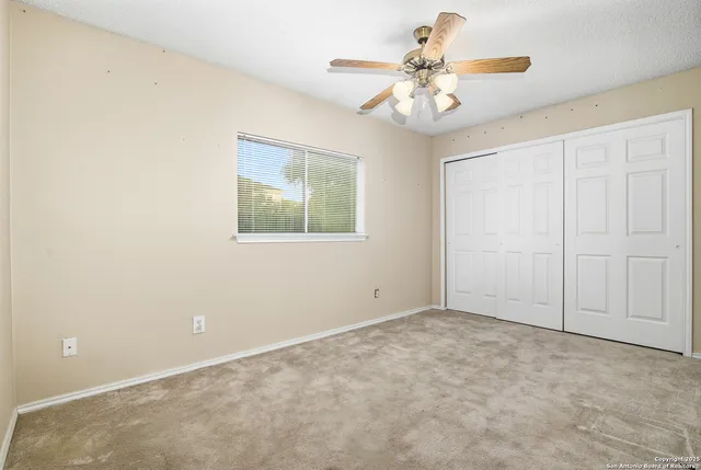 $200,000 | 9855 Foxmoor Creek, San Antonio, TX 78245