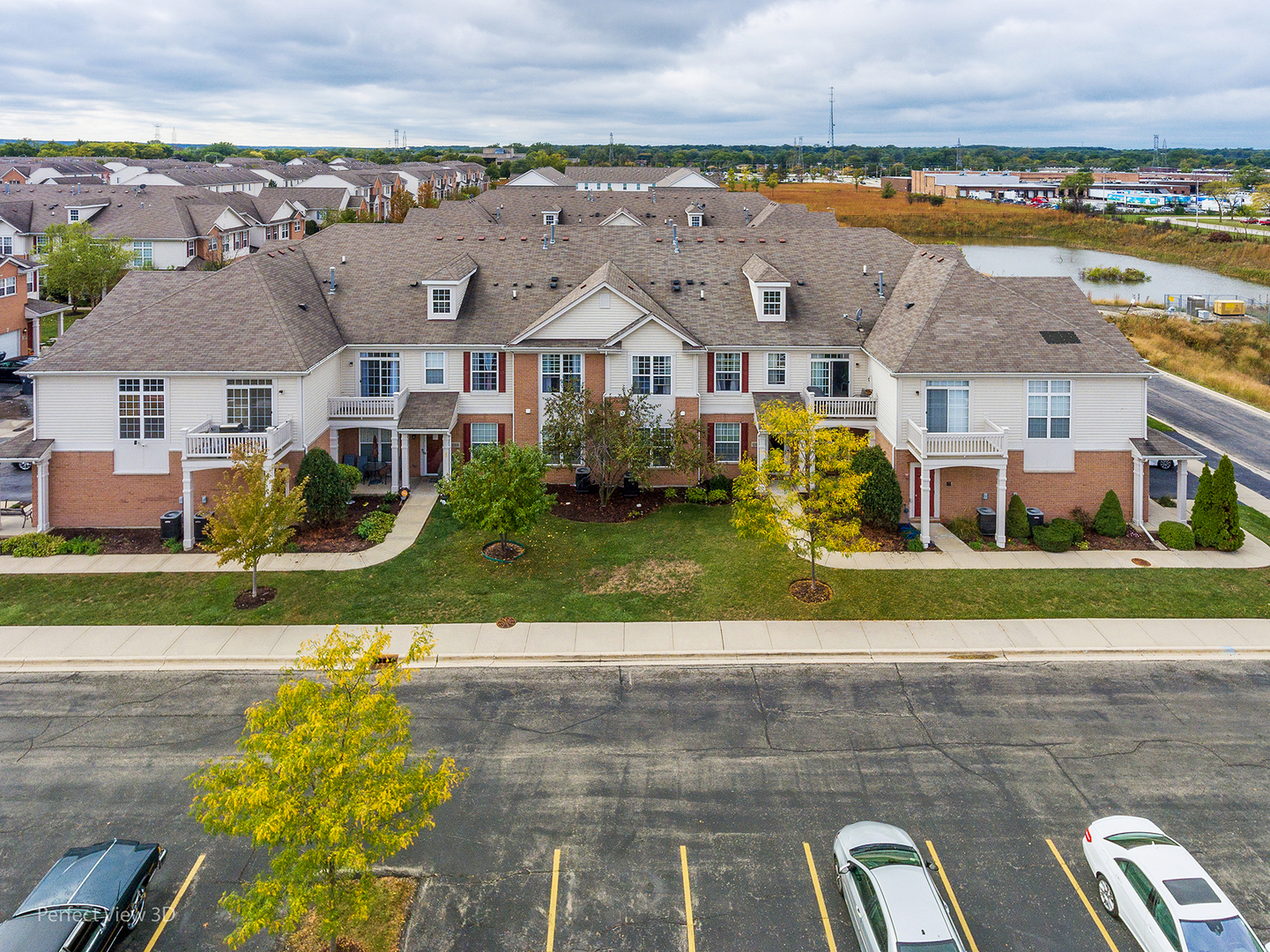 10200 Mulberry Lane, Unit G Bridgeview, IL 60455 - Photo 1 of 22 an aerial view of multiple houses