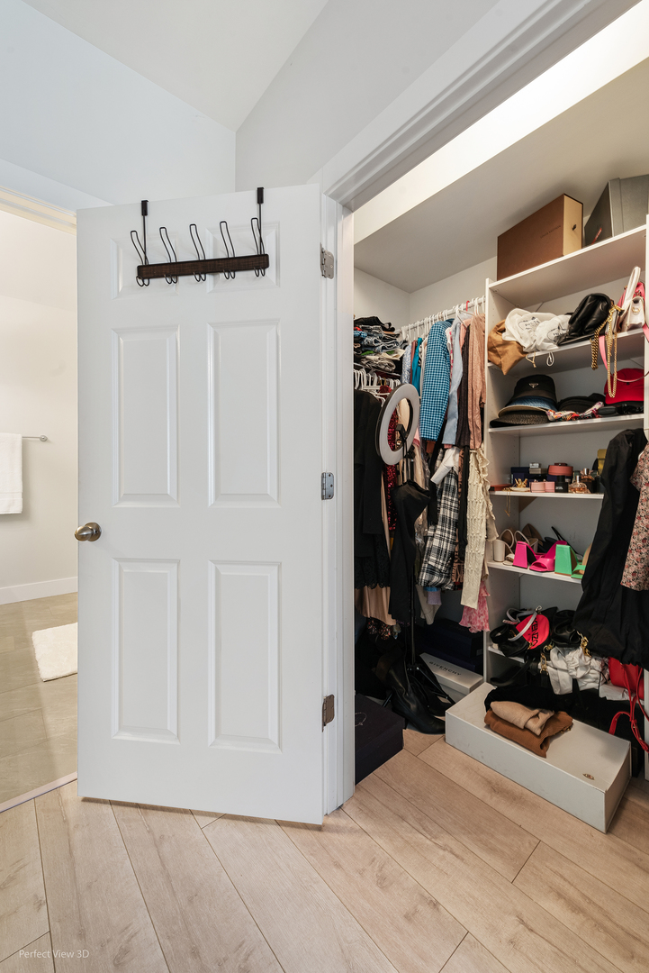10200 Mulberry Lane, Unit G Bridgeview, IL 60455 - Photo 16 of 22 a view of a room with gym equipment