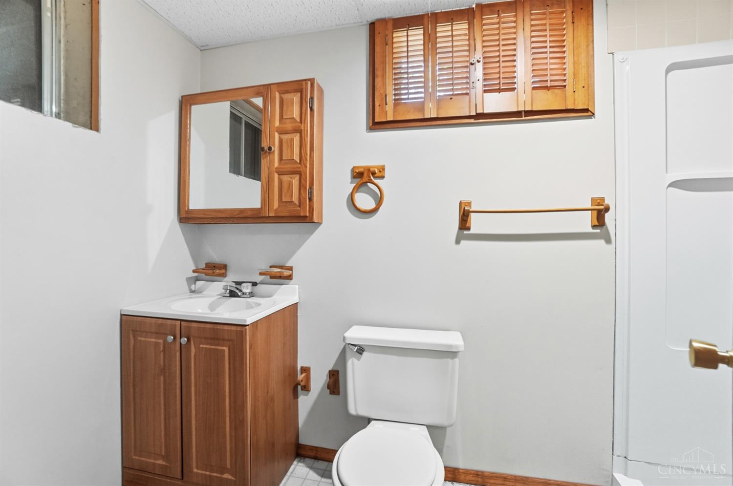 6303 West Fork Road Cincinnati, OH 45247 - Photo 41 of 49 Gallery Image 41