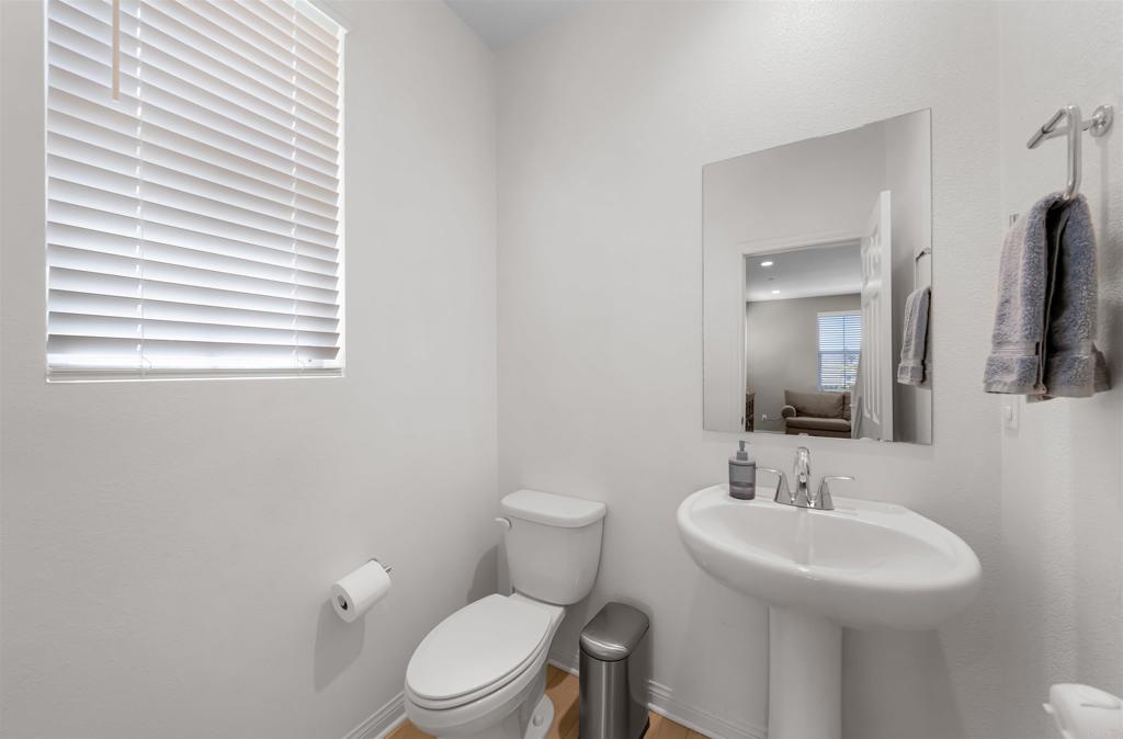 10529 Graphite Street Spring Valley, CA 91977 - Photo 8 of 24 Gallery Image 8