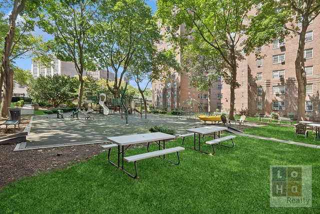 $409,000 | 550 Grand Street, Unit J8D | Lower East Side