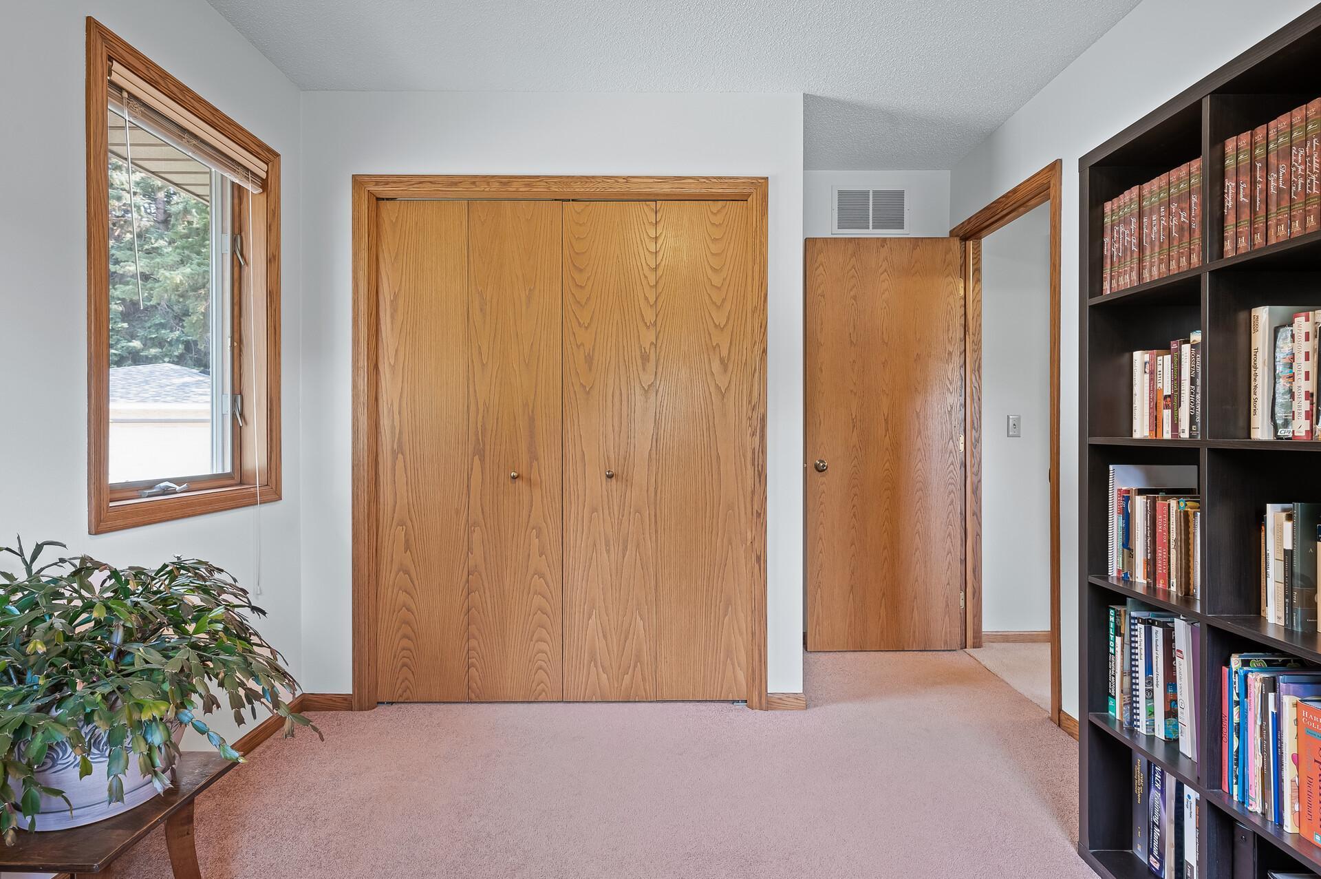 630 Burlington Road St. Paul, MN 55119 - Photo 17 of 33 Gallery Image 17