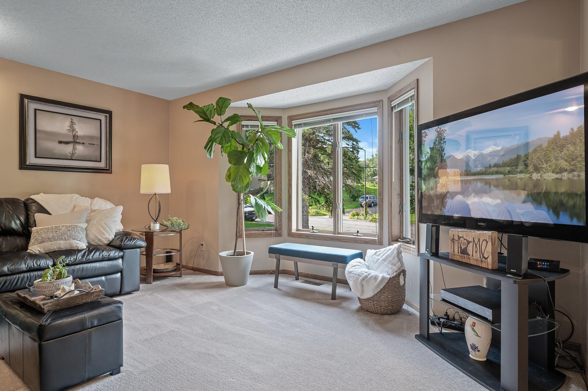 630 Burlington Road St. Paul, MN 55119 - Photo 2 of 33 Gallery Image 2