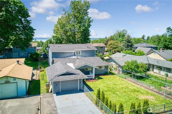 $1,195,000 | 27025 14th Avenue South, Des Moines, WA 98198
