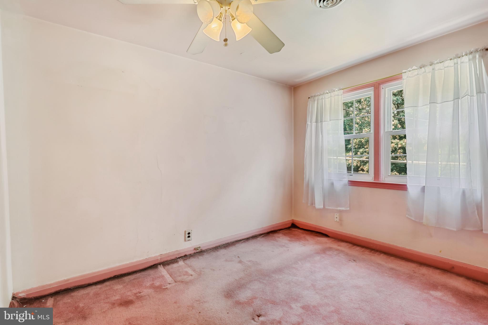 1166 Elm Road Baltimore, MD 21227 - Photo 14 of 30