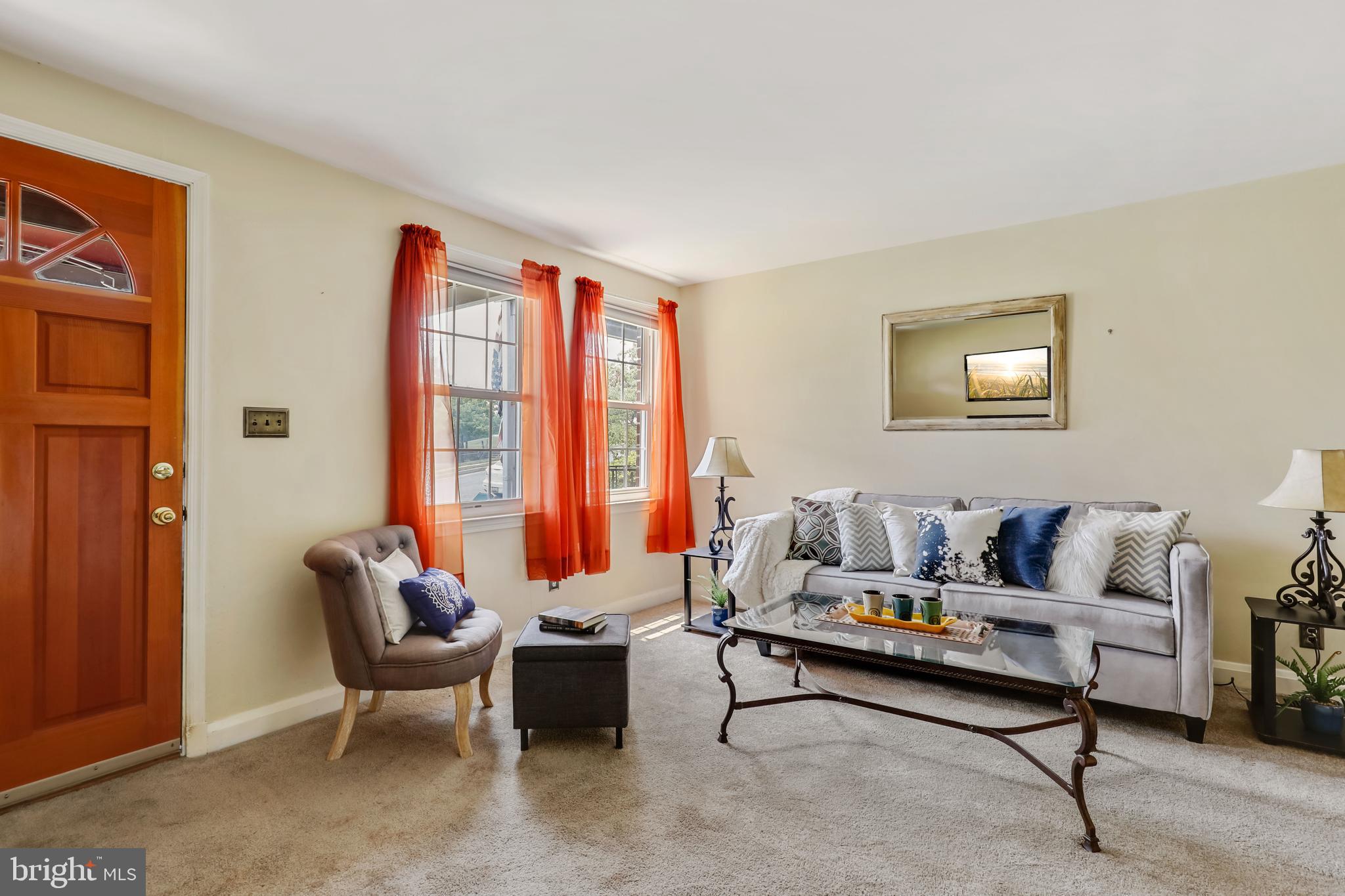 1166 Elm Road Baltimore, MD 21227 - Photo 3 of 30