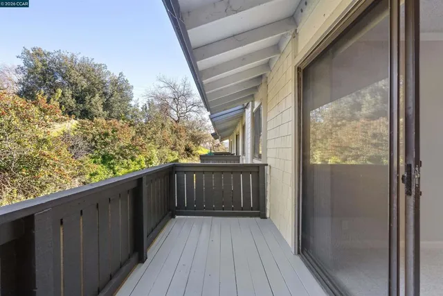 $348,000 | 1407-1407 Marchbanks Drive, Unit 3, Walnut Creek, CA 94598