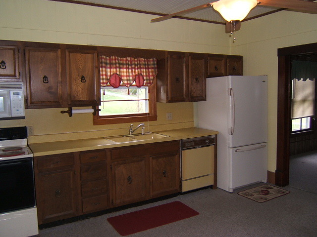 3149 Springwood Road Fincastle, VA 24090 - Photo 11 of 21 Kitchen