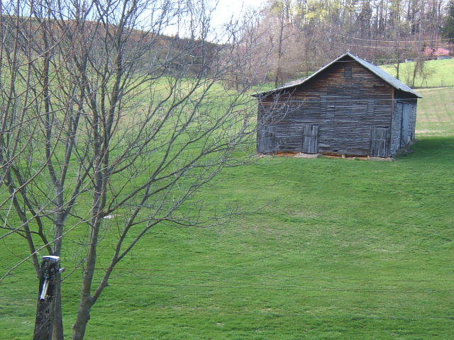 3149 Springwood Road Fincastle, VA 24090 - Photo 17 of 21 Barn
