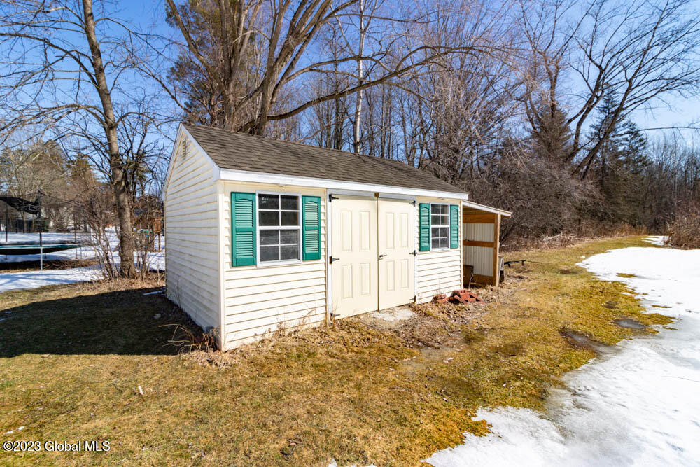 137 Ashdown Road Ballston, NY 12019 - Photo 12 of 64 .