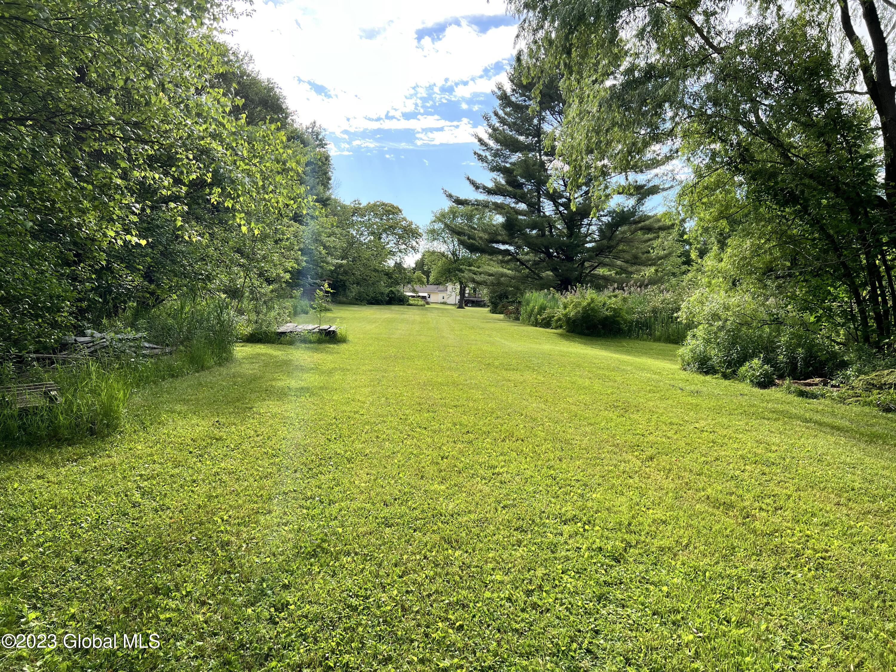 137 Ashdown Road Ballston, NY 12019 - Photo 17 of 64 Lawn