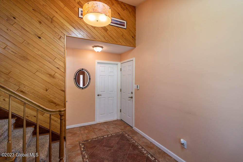 137 Ashdown Road Ballston, NY 12019 - Photo 21 of 64 .
