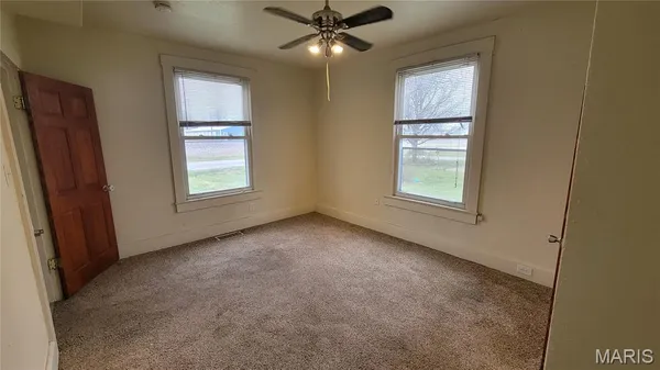 $130,000 | 702 North Allen Street, Montgomery City, MO 63361