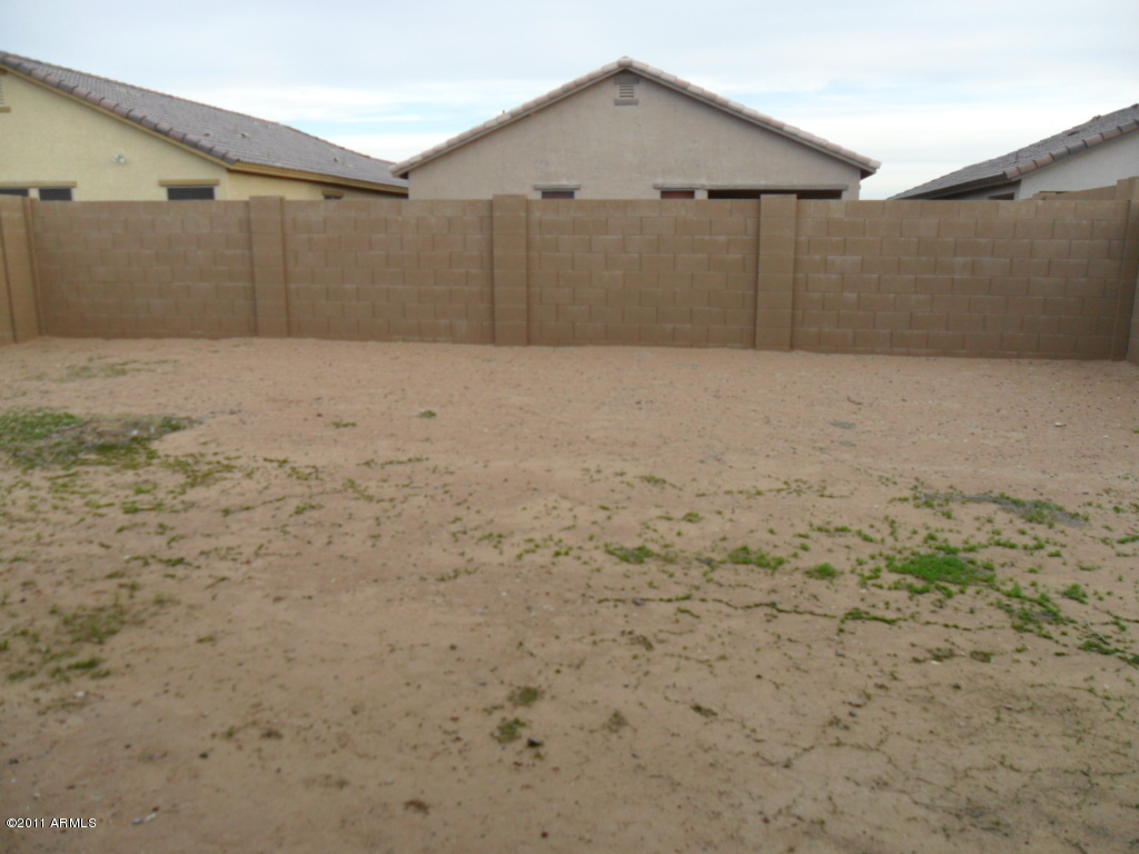 2446 West Gaby Road Phoenix, AZ 85041 - Photo 6 of 21 rear