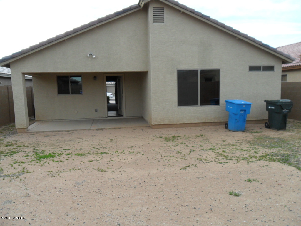2446 West Gaby Road Phoenix, AZ 85041 - Photo 7 of 21 covered