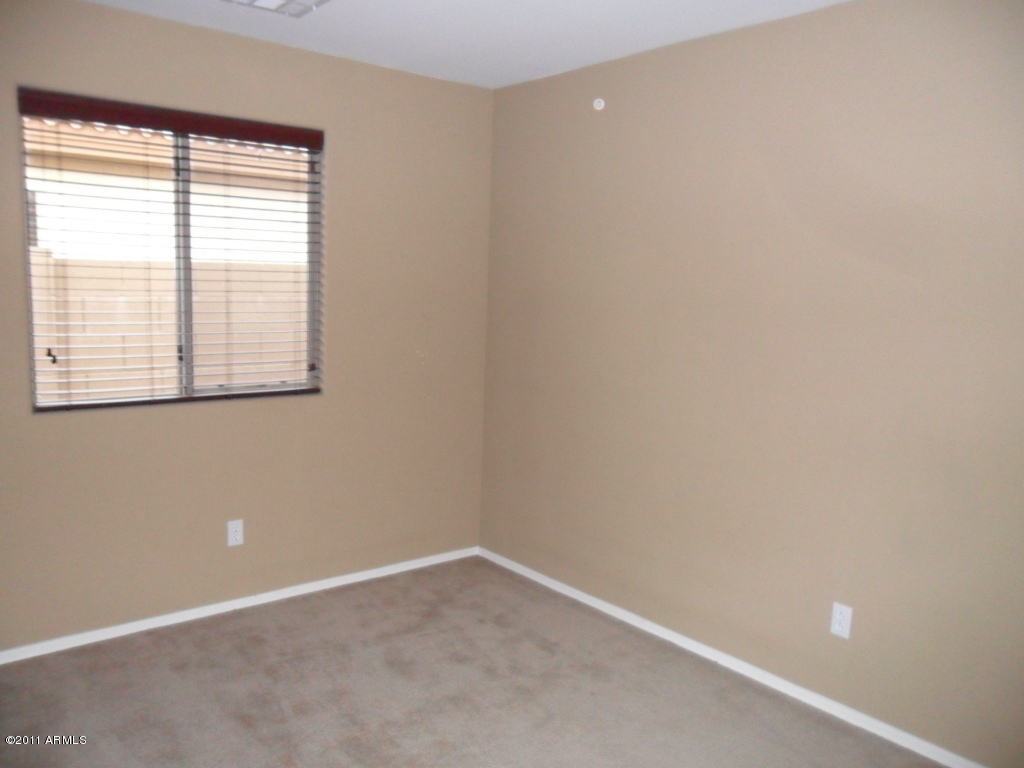 2446 West Gaby Road Phoenix, AZ 85041 - Photo 8 of 21 bedroom