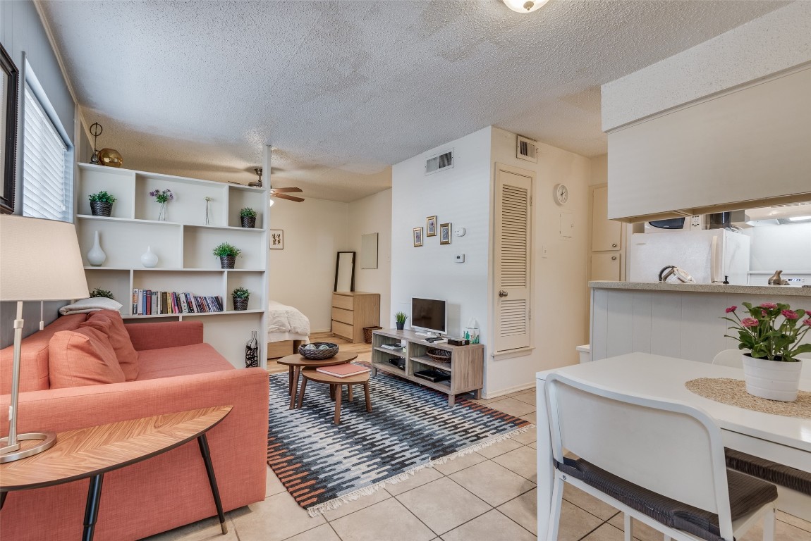 516 East 40th Street Austin, TX 78751 - Photo 2 of 11