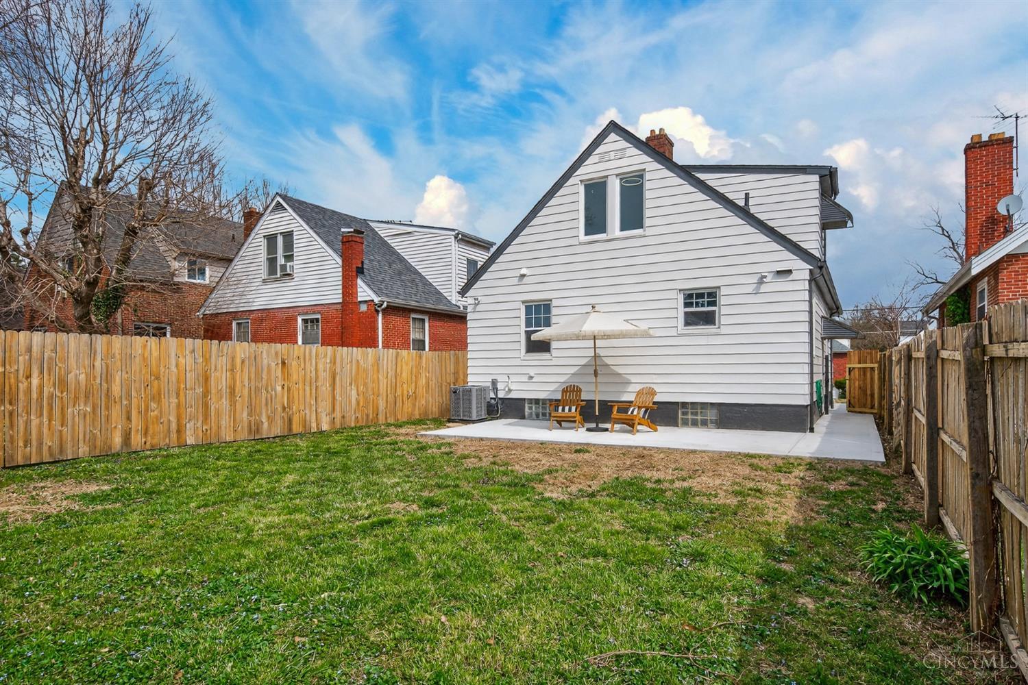 6615 Merwin Avenue Cincinnati, OH 45227 - Photo 37 of 40