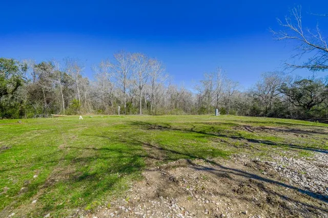 $299,000 | 314 County Road 904, Alvin, TX 77511