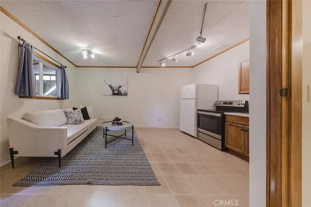 $1,430,000 | 520 North Howard Street, Glendale, CA 91206