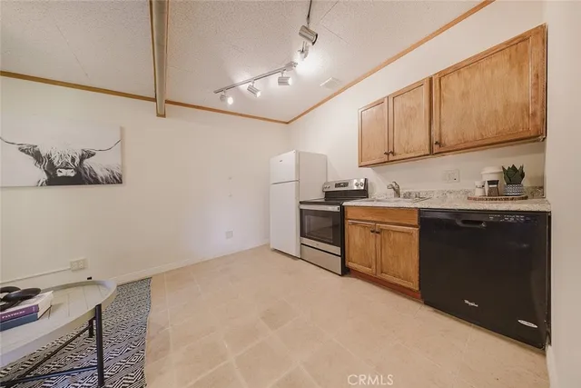 $1,430,000 | 520 North Howard Street, Glendale, CA 91206