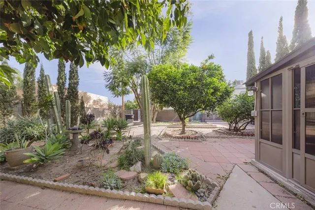 $1,430,000 | 520 North Howard Street, Glendale, CA 91206