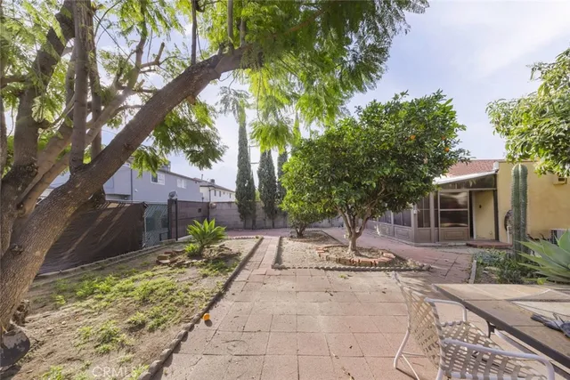 $1,430,000 | 520 North Howard Street, Glendale, CA 91206