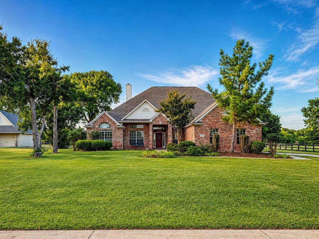 7517 Rodeo Drive Denton, TX 76208 - Photo 2 of 39 Front of Home