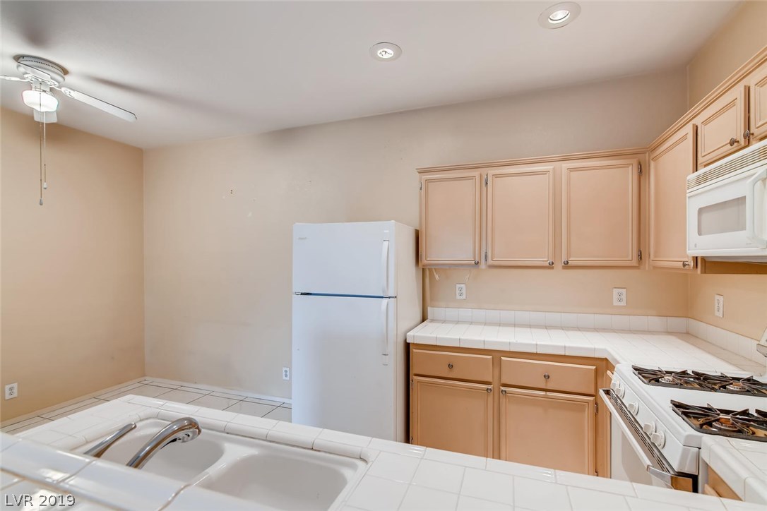 2201 Ramsgate Drive, Unit 416 Henderson, NV 89074 - Photo 15 of 26