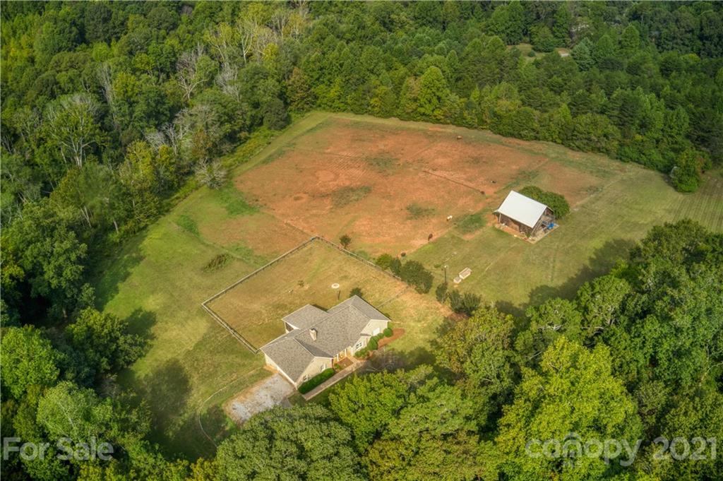 3705 River Road Hickory, NC 28602 - Photo 42 of 48 a view of a big yard with green space