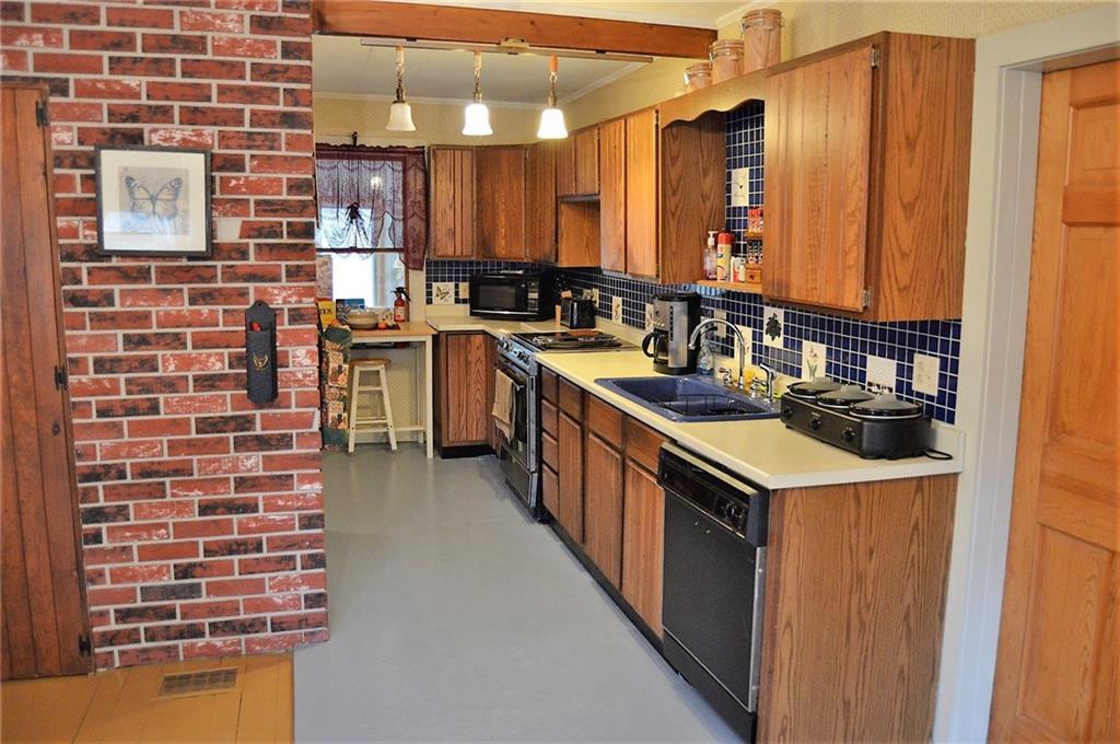 40 Avenue Road Garland, ME 04939 - Photo 5 of 27 Photo