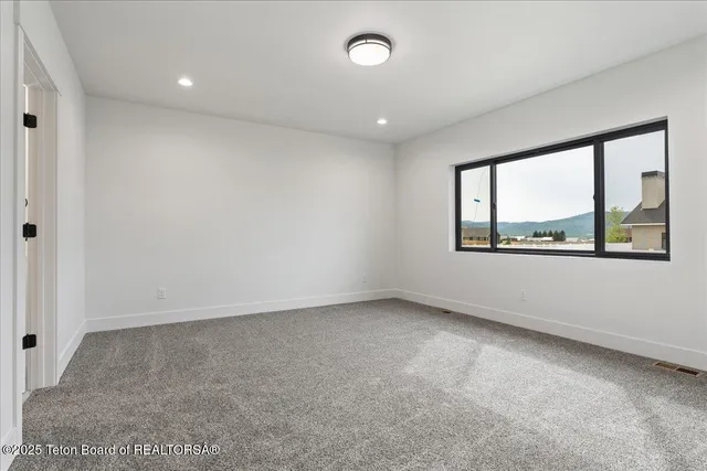 $995,000 | 8866 Avery Drive, Victor, ID 83455