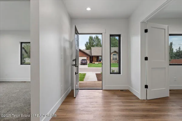 $995,000 | 8866 Avery Drive, Victor, ID 83455