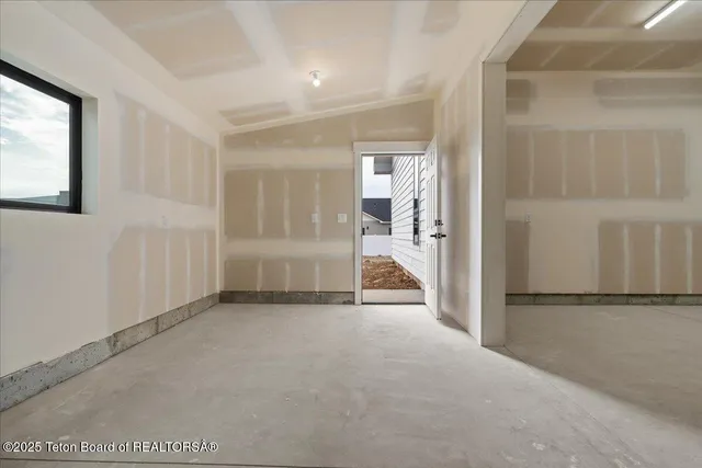 $995,000 | 8866 Avery Drive, Victor, ID 83455