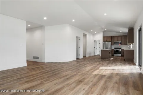 $995,000 | 8866 Avery Drive, Victor, ID 83455