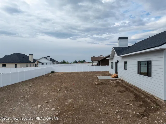 $995,000 | 8866 Avery Drive, Victor, ID 83455