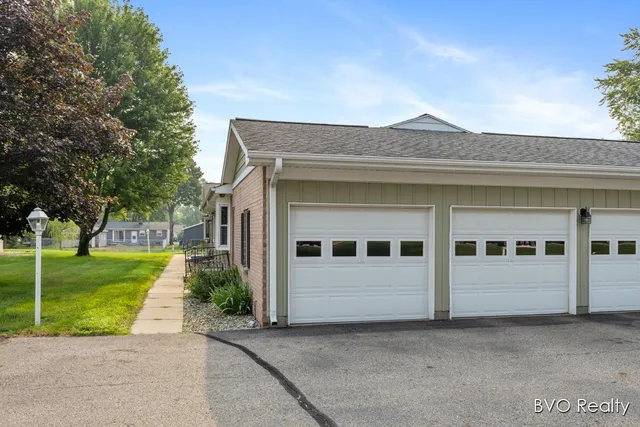 $105,000 | 522 Leisure Acres Street, Sparta, MI 49345