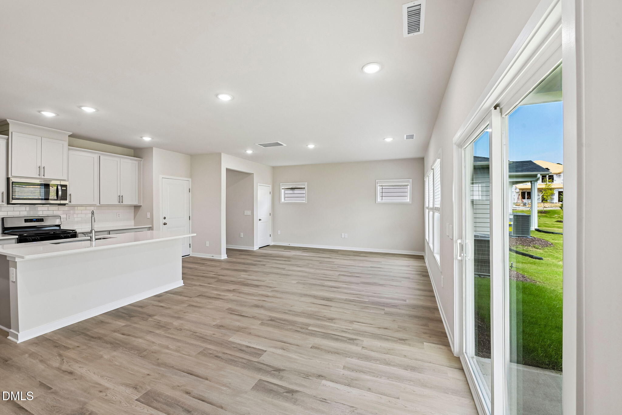 1505 Hatteras Road Durham, NC 27703 - Photo 13 of 44 13-web-or-mls-Raleigh - Avalon Place - 1