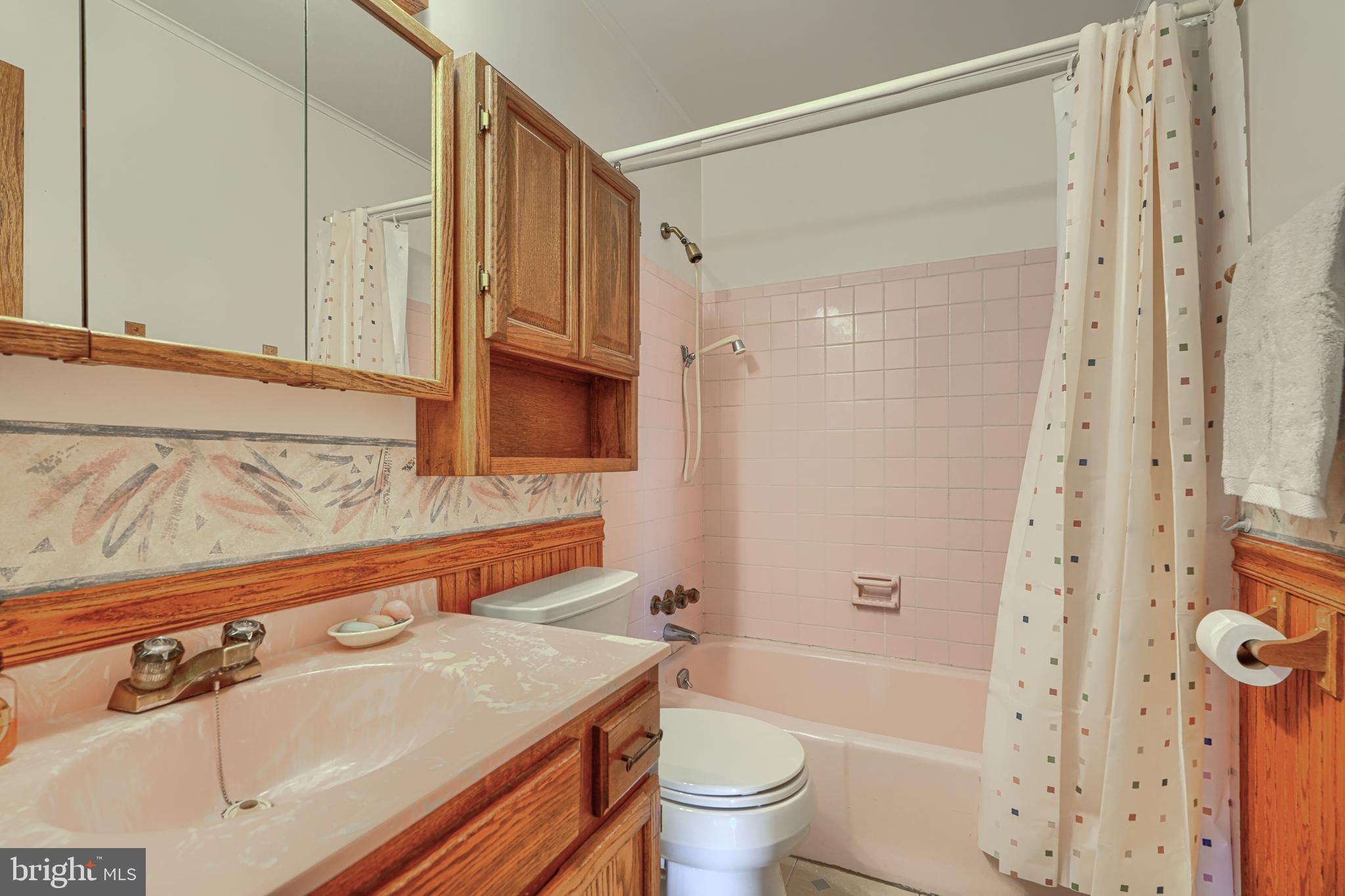 714 Bayberry Road Edgewood, MD 21040 - Photo 20 of 47 main bathroom