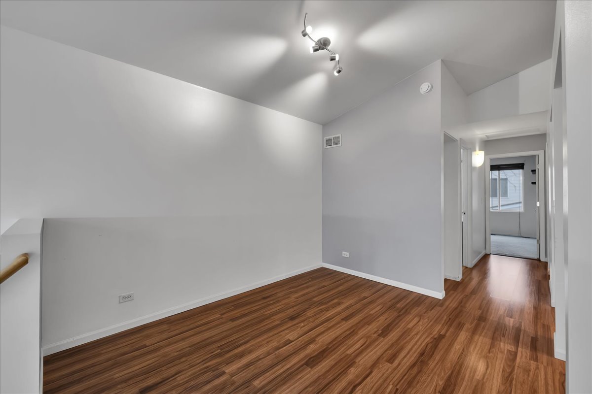 823 Symphony Drive Aurora, IL 60504 - Photo 12 of 27