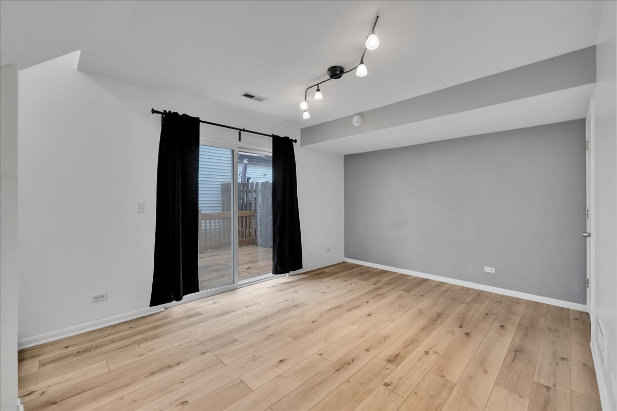 823 Symphony Drive Aurora, IL 60504 - Photo 20 of 27