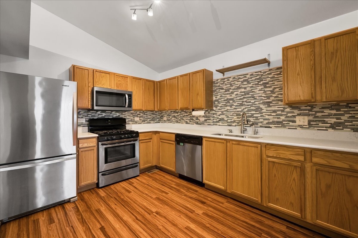 823 Symphony Drive Aurora, IL 60504 - Photo 5 of 27