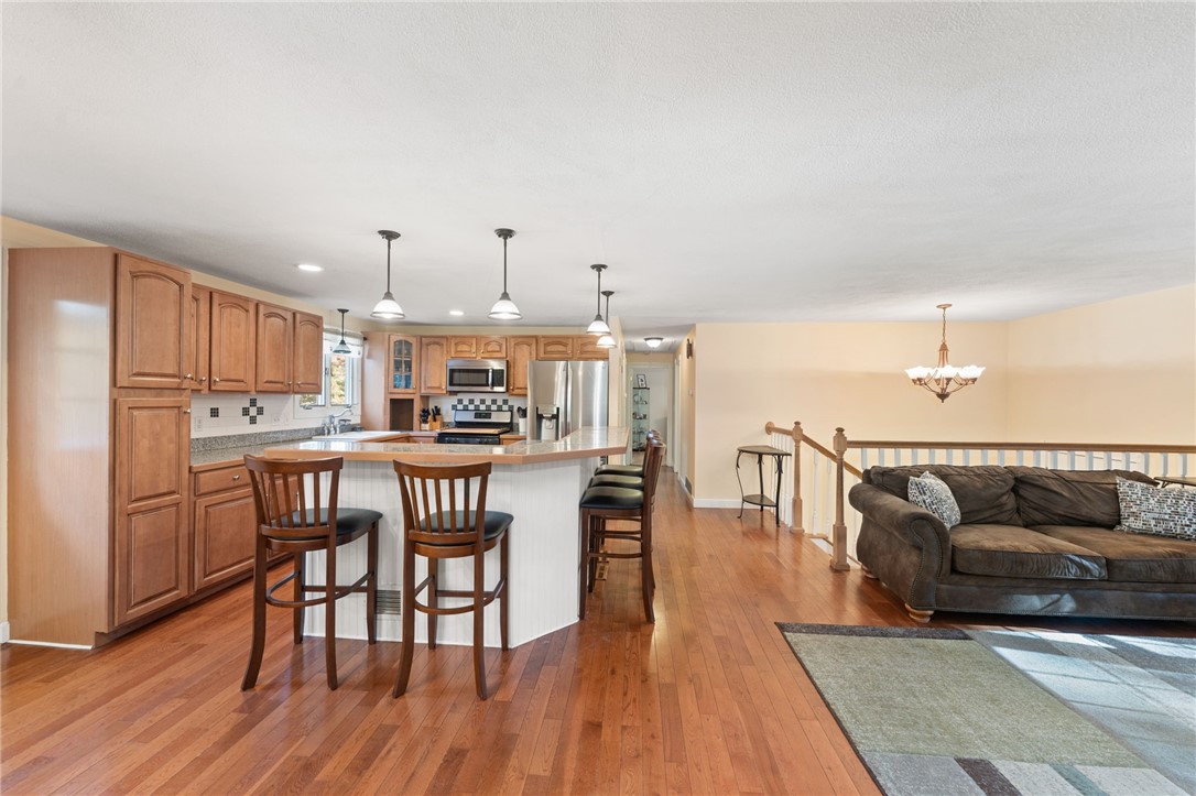 32 Bear Hill Road Cumberland, RI 02864 - Photo 5 of 40 Gallery Image 5