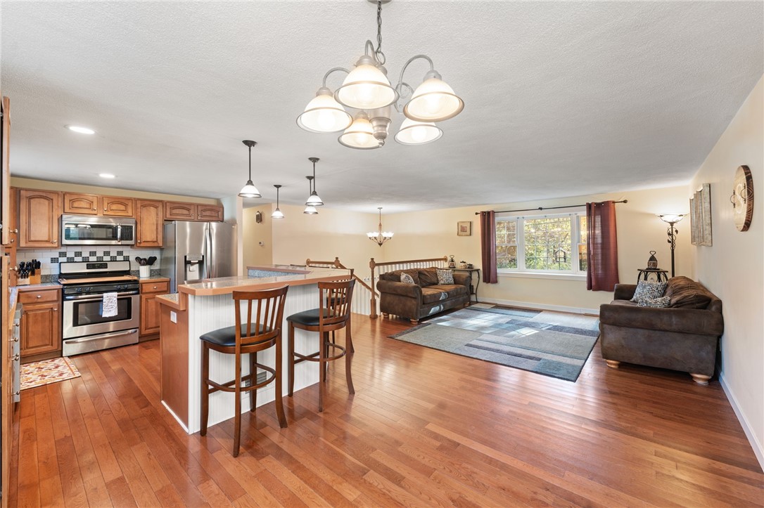 32 Bear Hill Road Cumberland, RI 02864 - Photo 6 of 40 Gallery Image 6