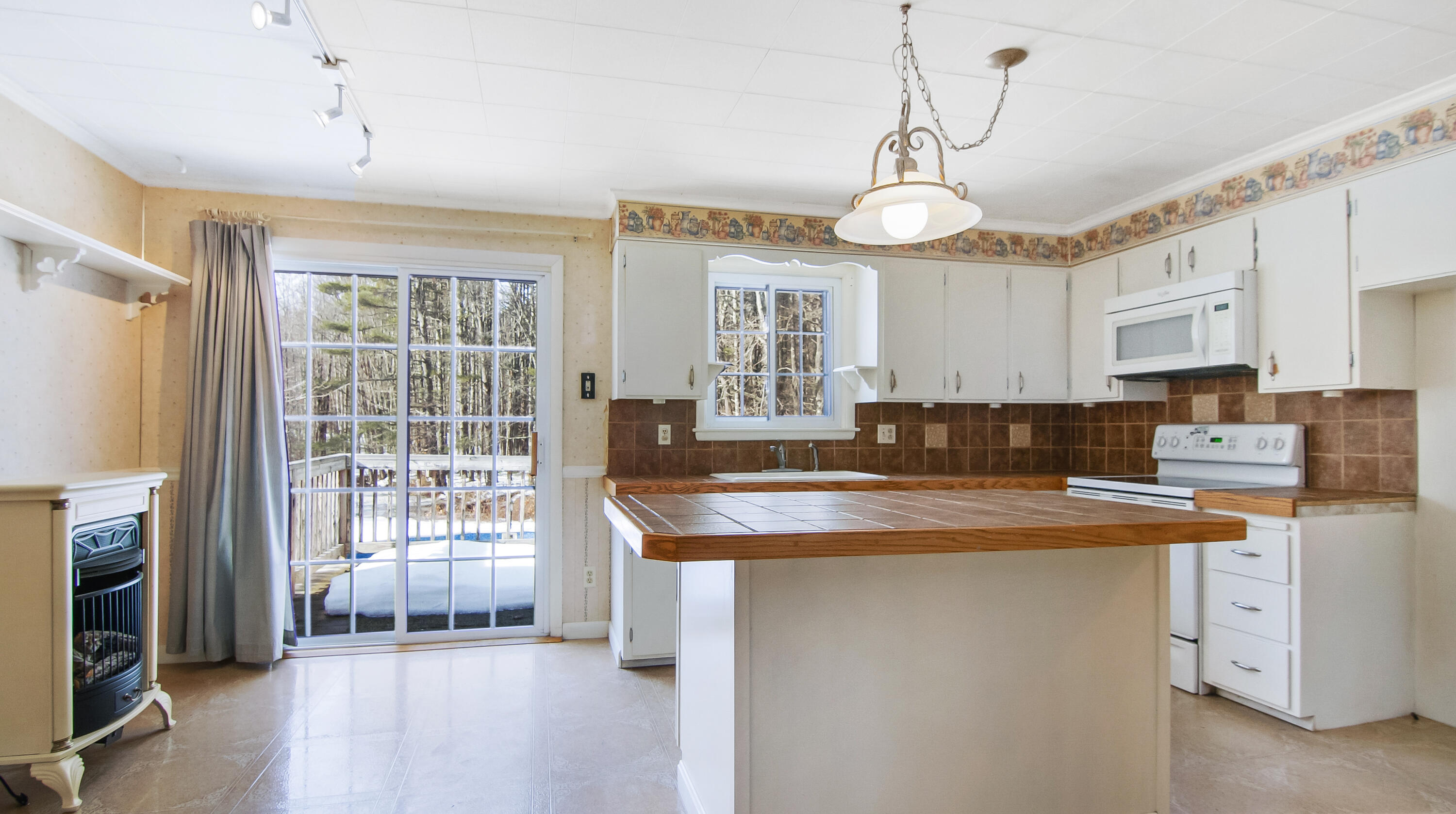 40 Waterboro Road Alfred, ME 04002 - Photo 4 of 22 Kitchen w/ patio door to deck
