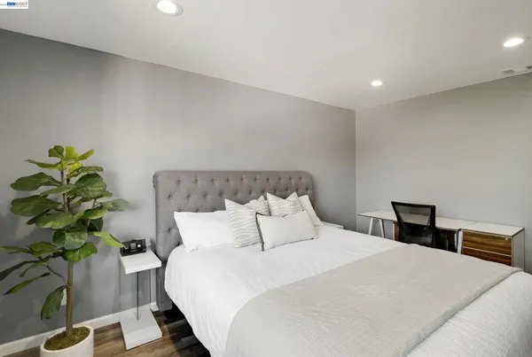 $400,000 | 5025 Valley Crest Drive, Unit 147, Concord, CA 94521